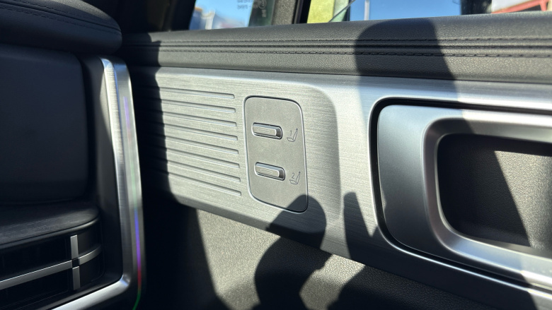 Hyundai SANTA FE 1.6 TGDi Plug-in Hybrid Ultimate 5dr 4WD Auto Estate